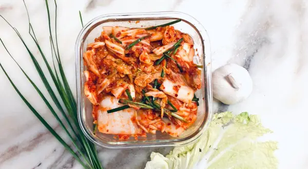 Kapusta kimchi jak zrobić – proste przepisy na idealne kimchi w domu