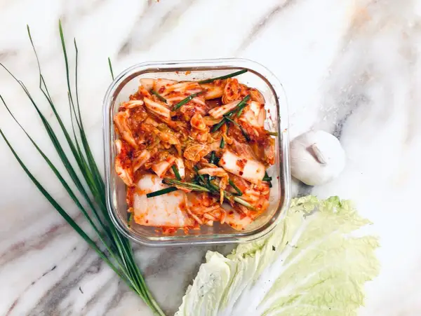 Kapusta kimchi jak zrobić – proste przepisy na idealne kimchi w domu